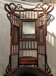 Lot - Antique Chinese Washstand