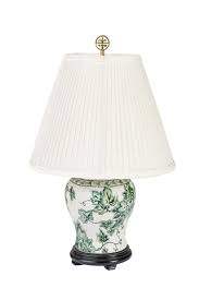 BETTY WHITE: IVY TABLE LAMP