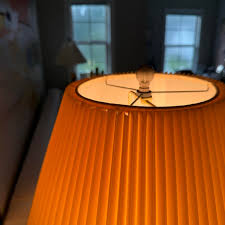 Antique Victorian circa 1880 Chinese Chinoiserie Lacquered Side End Lamp Table For Sale at 1stDibs