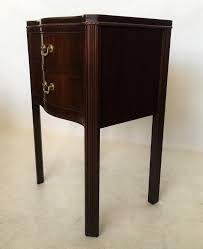 Vintage Pair of Georgian Mahogany Serpentine Nightstands or End Tables at 1stDibs | vintage mahogany nightstand, vintage nightstands pair, georgian bedside table