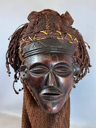 250203 - Rare Old African Mwana Pwo Luena mask from the ...