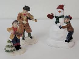 Vintage Christmas Village Figurines Set Of 3, 2.75" Tall ...
