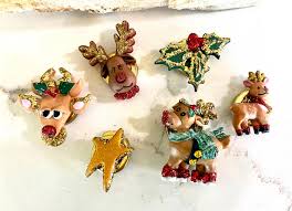 Vintage Christmas Button Covers Glittered Reindeers, North Star and Holly Leaves Set of 6 NEW! - Etsy