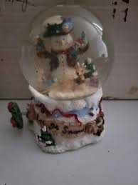Vintage Musical Snow Globe Play :Frosty The Snowman" | eBay