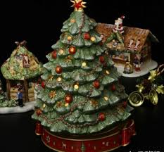 Villeroy & Boch Toy's Delight Christmas Tree with Music Box ...