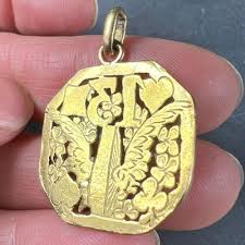 18 Karat Yellow Gold Good Luck 13 Hermes Wheel Cards Clover ...