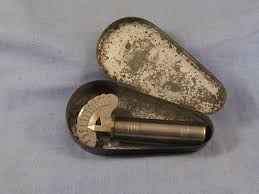 VINTAGE GDAE CHROMATIC WHISTLE PITCH PIPE IN ENAMEL TIN | #163338096