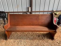 ANTIQUE CHURCH PEW DARK STAINED WOOD 6ft for Sale in Hearne, TX - OfferUp
