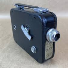 Cine Kodak Eight-25 Vintage Movie Camera W/ 13mm Lens & Case ...