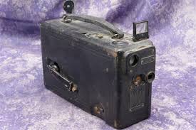 Cine Kodak Model B 16mm Movie Camera Art Deco | eBay