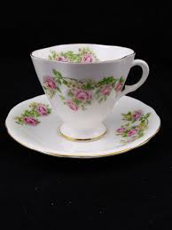 Clarence Bone China Tea Cup & Saucer Pink Roses Gold Trim | eBay