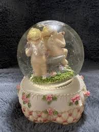 Classic Treasures Musical Water Globe Plays 'Endless Love ...