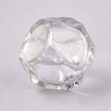 378 – Crystal Cube – Alfonso's Breakaway Glass Inc.