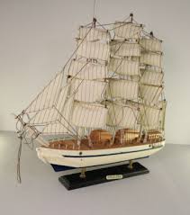 Wooden USS Constitution Tall Model 1797 Ship 18" long 18 ...