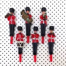 Toy Soldier Cake Toppers (8) – Cranky Cakes