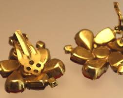 Vintage Kramer Red Givre Shield Rhinestone Earrings - Etsy