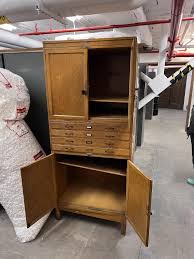 Off smelling cabinet interior… : r/cabinetry