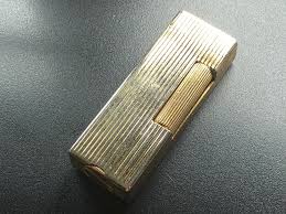 Sold at Auction: Vintage Dunhill Lighter