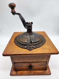 THRIFT STORE & ESTATE SALES | Antiques | 0000LA