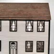 Sold at Auction: VINTAGE FRED WEISS, NJ COLONIAL DOLLHOUSE