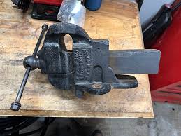 Athol Vise for Sale in Los Angeles, CA - OfferUp