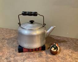 Comet Aluminum Kettle With Black Accents, Water Kettle ...