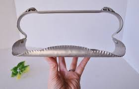 Vintage Trade Continental Mark 510 Hammered Aluminum Tidbit Tray W/handle, Mid Century Hand Wrought Chrysanthemum Floral Serving Caddy Tray - Etsy Australia