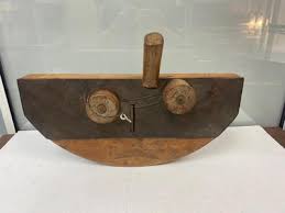 Antique Long Handled Blacksmith Curved Nose Forging Tongs | EstateSales.org