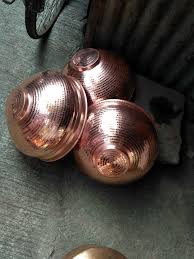 File:नक्षी काम केलेले तांब्याची ...