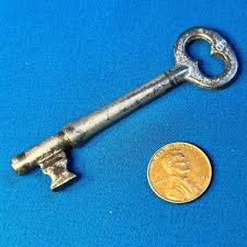 VINTAGE SARGENT & CO. SKELETON KEY | EstateSales.org