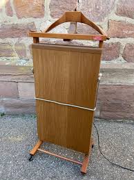 Vintage Valet Stand 1980s Style Ico Parisi Fratelli Reguitti ...