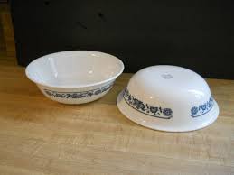 Lot of 2 - Corelle Old Town Blue Onion soup/cereal bowls 6 1 ...