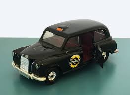 CORGI Austin London Taxi Radio Taxis Vintage 4" Diecast Car ...