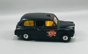 Corgi London Austin 418 Taxi Black Cab Model Diecast Scale 1 ...