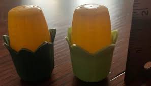o'o'o . Vintage . CORN on the COB SALT & and PEPPER SHAKER . Approx. 2" Tall | eBay