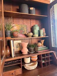 Amy Bowman/Good News Vintage | It's been an epic year… Thank you for following along! I wasn't sure what life after @patinavintagegoods was going to look like… I can tell... | Instagram