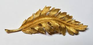 Vintage Signed CORO 1961 Goldtone Textured LEAF Pin Brooch ...