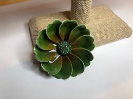 Green Flower Brooch With Brown Accents and Rhinestone Center Vintage - Etsy UK