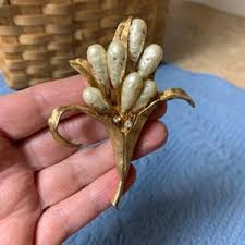 Kramer Pearl Brooch - Etsy