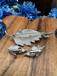 Buy Vintage Coro Silver Tone Leaf Brooch With Matching Clip ...