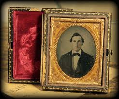 Antique Ambrotype / Antique Glass Photo / Civil War Era Photography / Ninth Plate / 1/9th Plate / Portrait of a Gentleman in a Full Case - Etsy