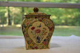 Vtg Tin Made In Holland Floral Butterfly Canister Container ...