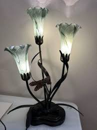 Beautiful Tulip Shade Dragonfly Lamp for Sale in Albany, OR - OfferUp