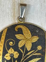 VINTAGE DAMASCENE Gold Black Etched Floral Design Round ...