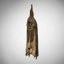 Sold at Auction: Dan, Go ge mask