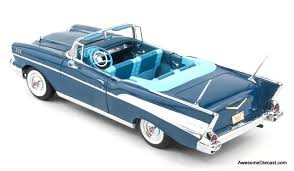 Danbury Mint 1:24 1957 Chevrolet Bel Air Convertible, Blue