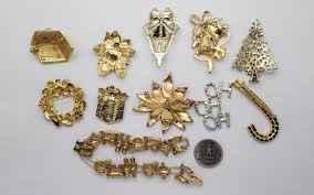 Vintage Christmas Holiday Enamel Costume Brooch Sweater Pins ...