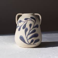 Painted Grecian Vase – Cageless Birds