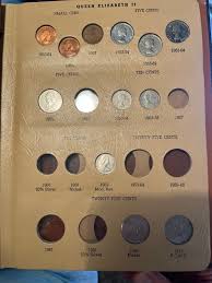 Dansco Queen Elizabeth II Type Album