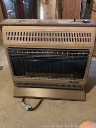 Comfort glow, Desa N.G. blue flame heater with fan motor. 28 k btu. Auction | Shane Albright Auctions